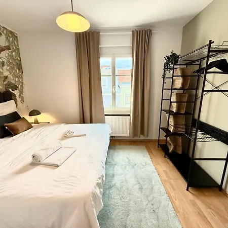 Wine Escapes #brand New# Apartment *